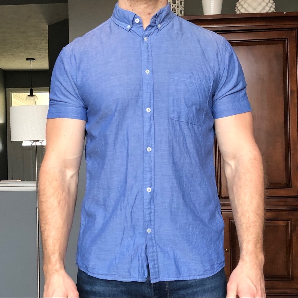 H&M Soft Short Sleeve Button Up Shirt sz Medium